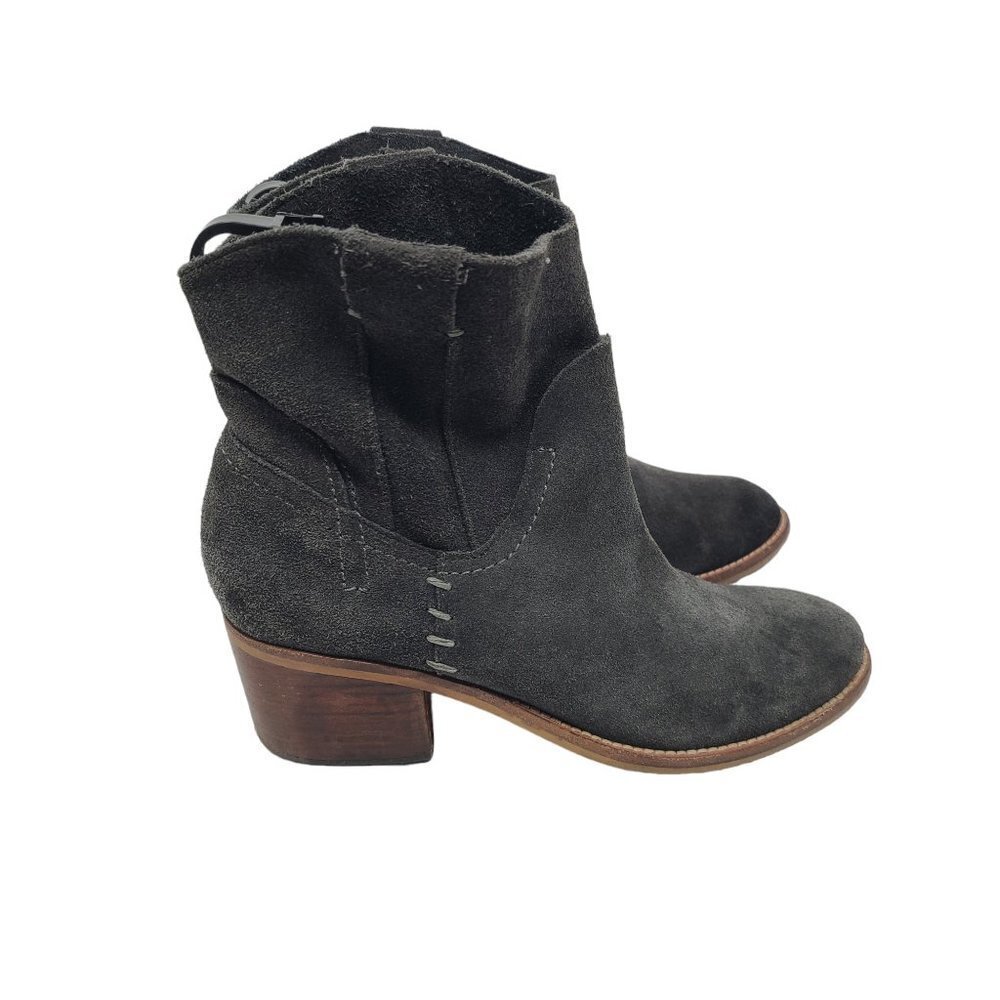 Dolce Vita Graham Gray Suede Leather Ankle Pull On Boot Women Size 7.5